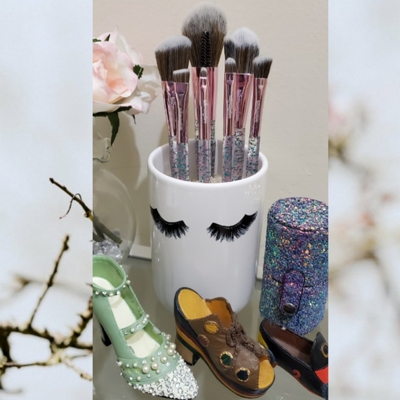 Makeup brushes - Picture 12 of 16